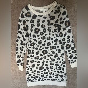 Loft leopard print sweater dress, women’s size Xtra Small Petite.  Gently used